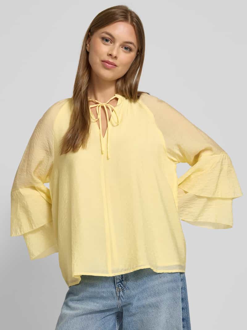 Zero Blouse met volants en druppelvormige hals