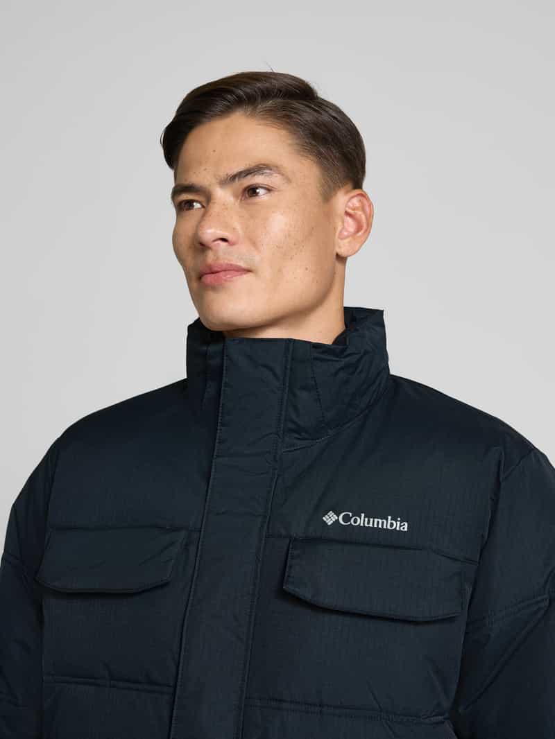 Columbia Regular fit gewatteerd jack met klepzakken model 'Landroamer'