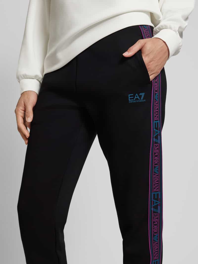 EA7 Emporio Armani Tapered fit sweatpants met labeldetails