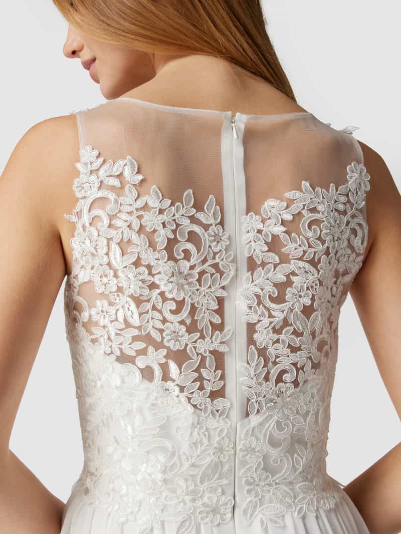 Mascara Bruidsjurk met gebloemd kant