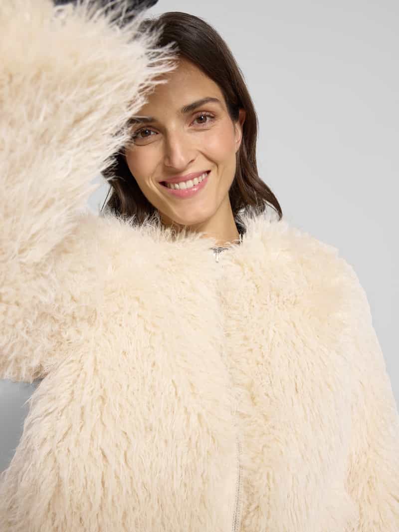 Opus Jack van imitatiebont model 'Heti'