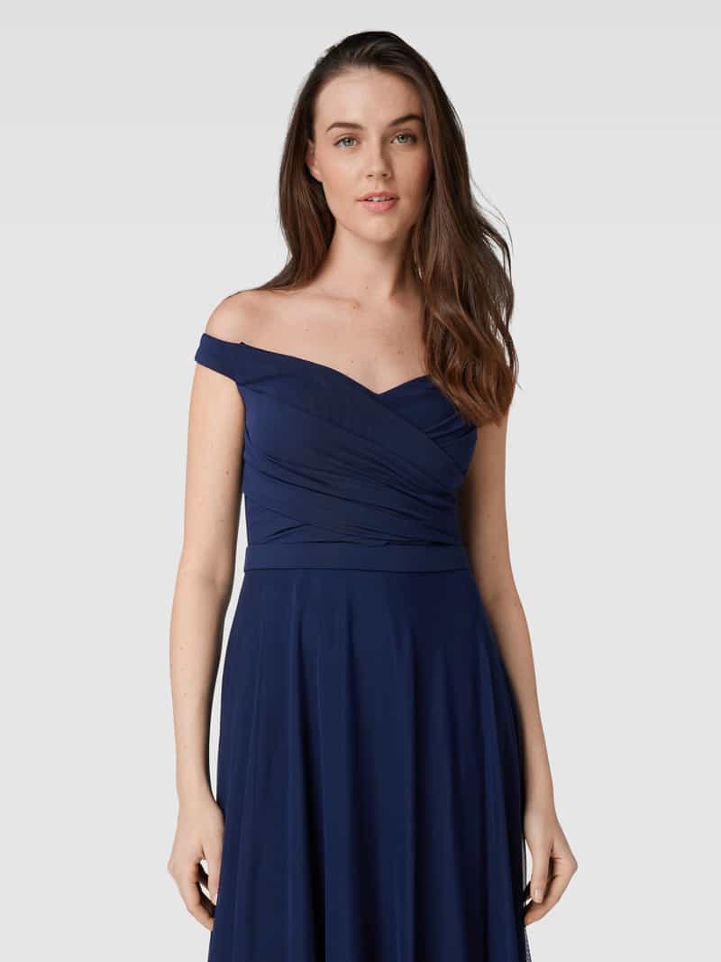 TROYDEN COLLECTION Avondjurk in off shoulder-look