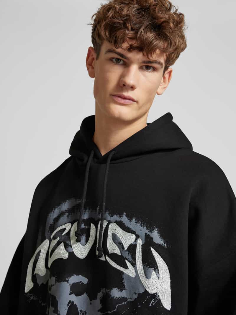 REVIEW Hoodie met labelstitching