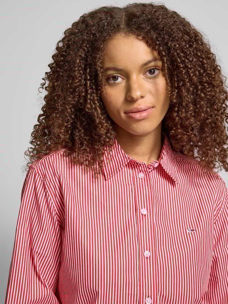 Tommy Jeans Korte overhemdblouse met logostitching model 'POIPLIN'
