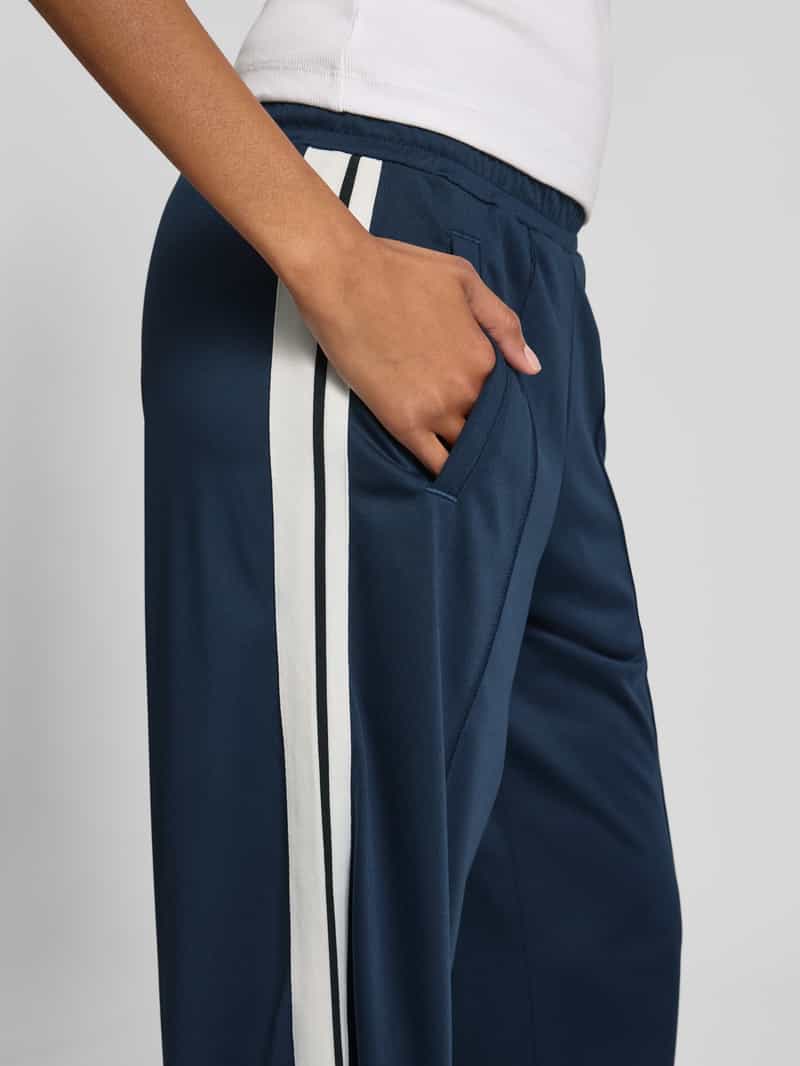 Only Wide leg sweatpants met contraststrepen model 'SPORTS'