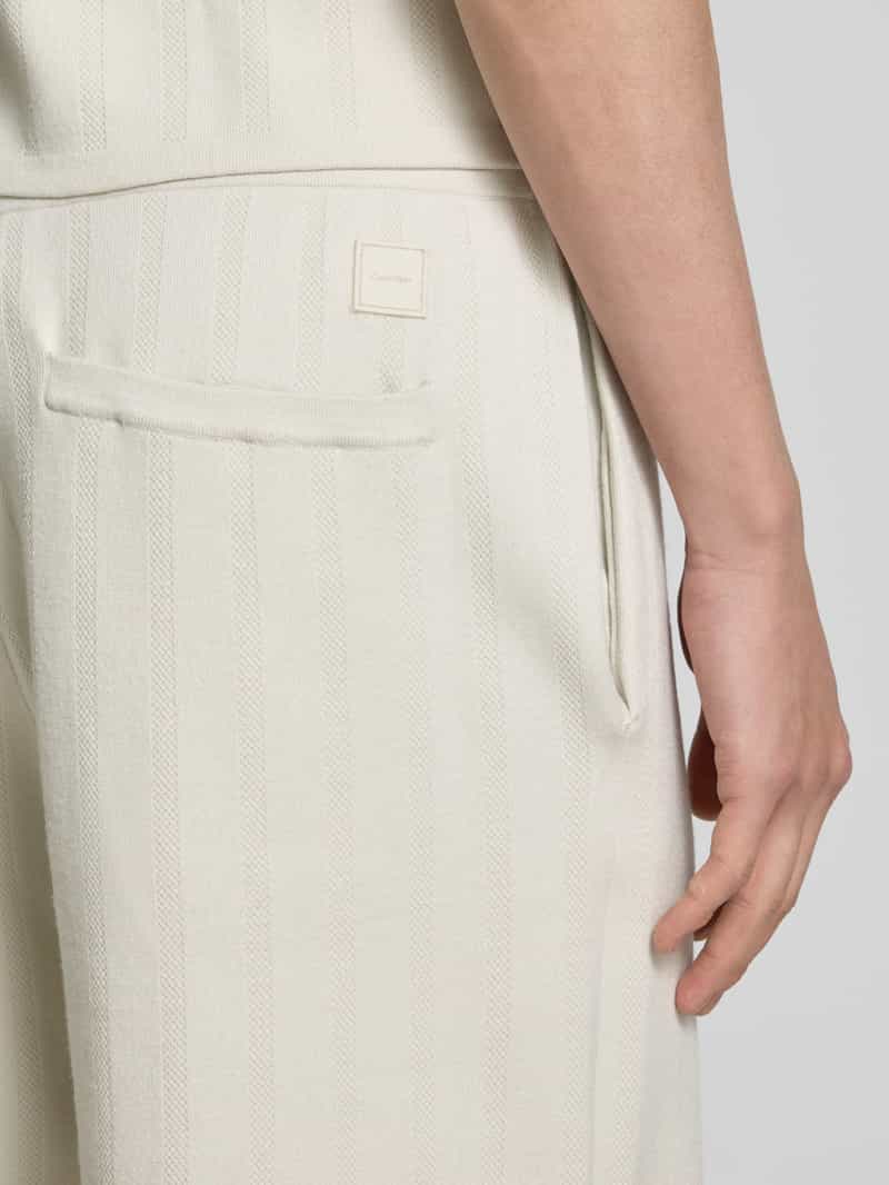 CK Calvin Klein Korte regular fit broek met structuurmotief