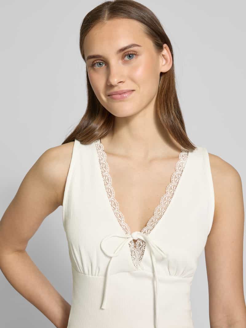 Gina Tricot Tanktop met kant