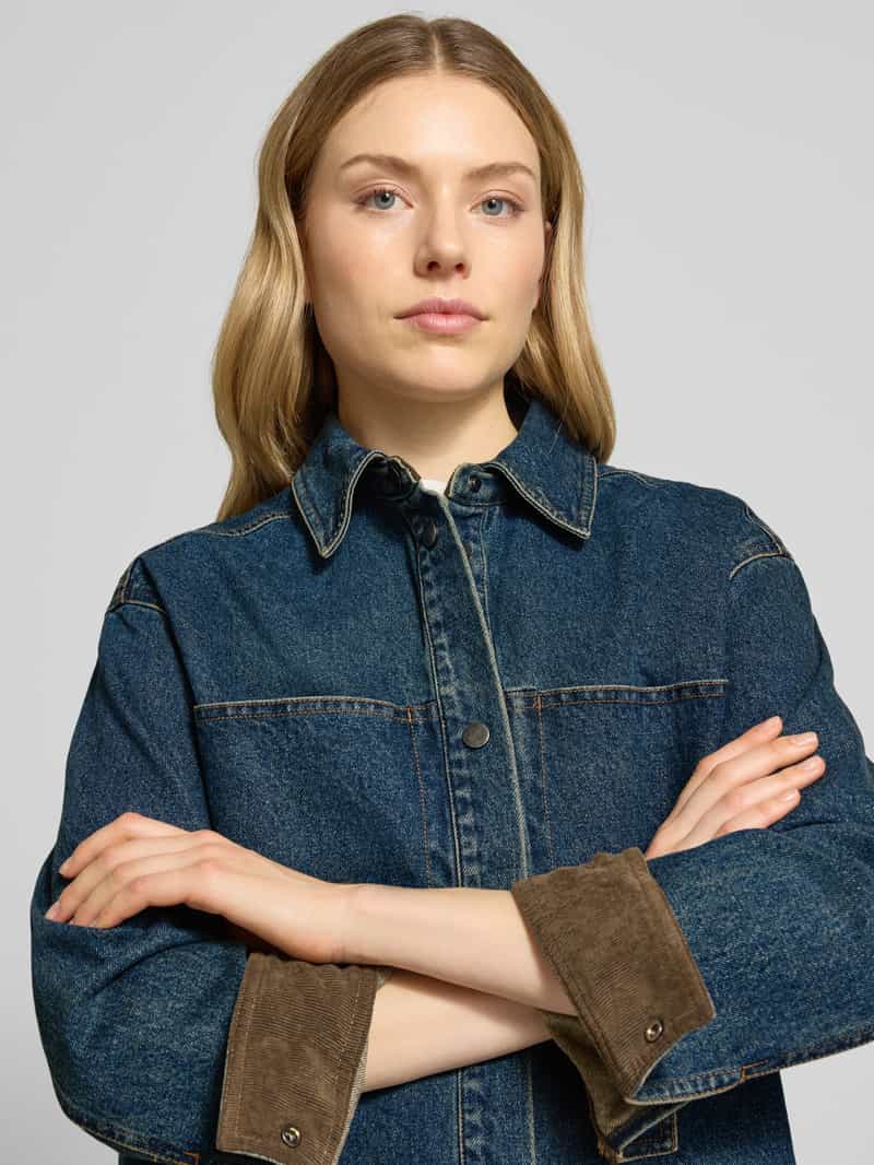 Opus Denim shirt in model met gebruikte look 'Jaspa'