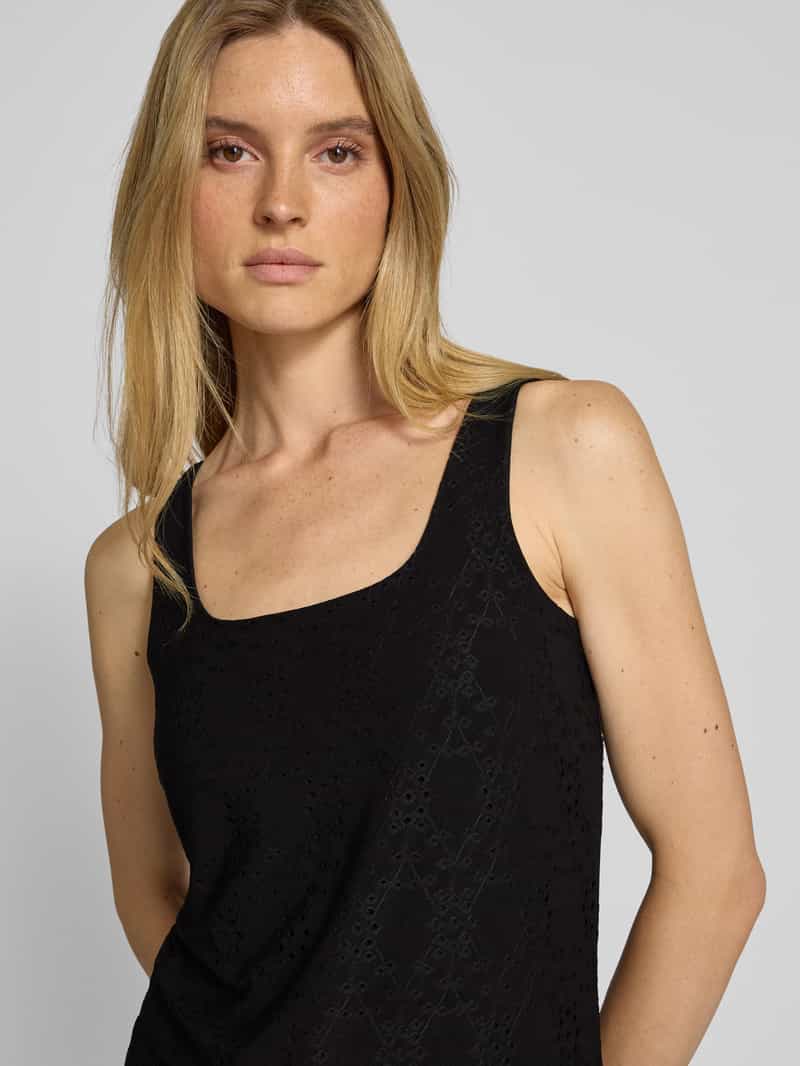 Soyaconcept Top met broderie anglaise model 'INGELA'