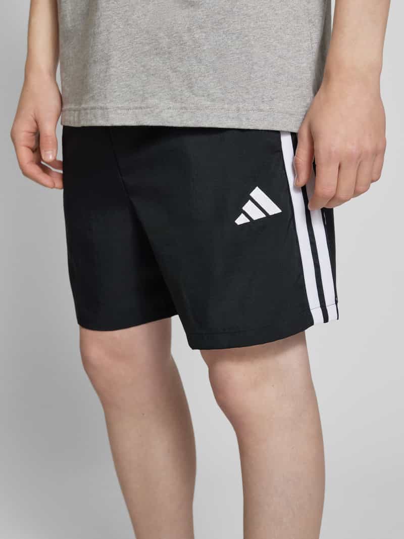 adidas Sportswear Korte broek met labelstitching model 'CHELSEA'