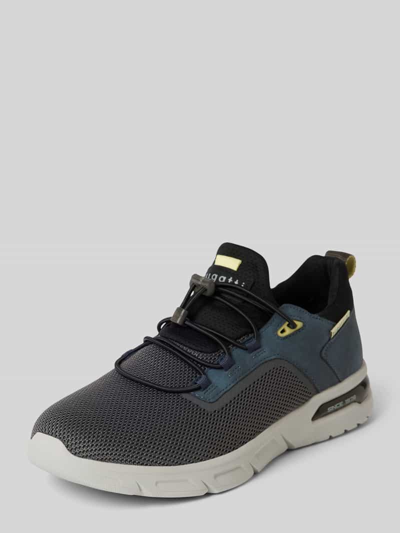 Sneaker met vetersluiting model 'Nubola'