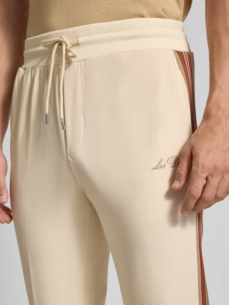 Les Deux Sweatpants met labelstitching model 'Sterling'
