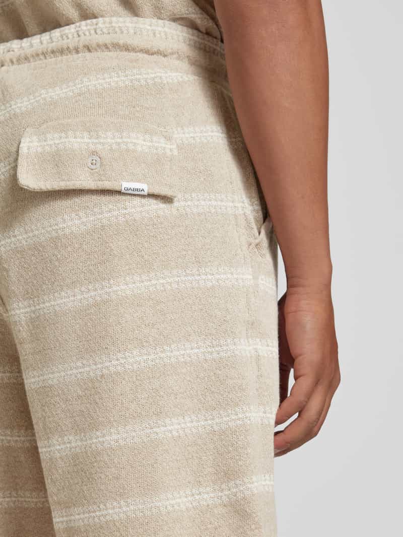 GABBA Korte regular fit broek met streepmotief model 'Fede Win'