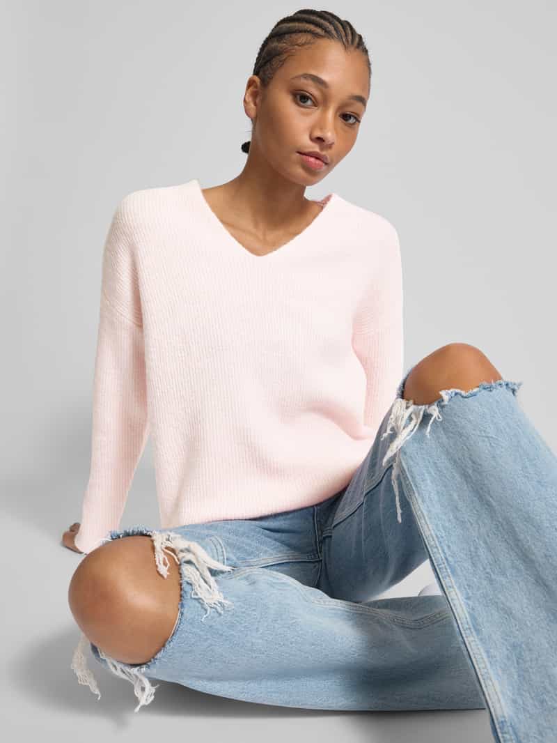 Only Regular fit gebreide pullover met V-hals model 'CAMILLA'