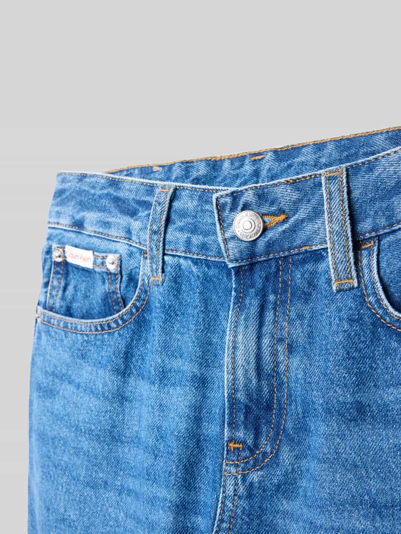 Calvin Klein Jeans met steekzakken en labeldetail