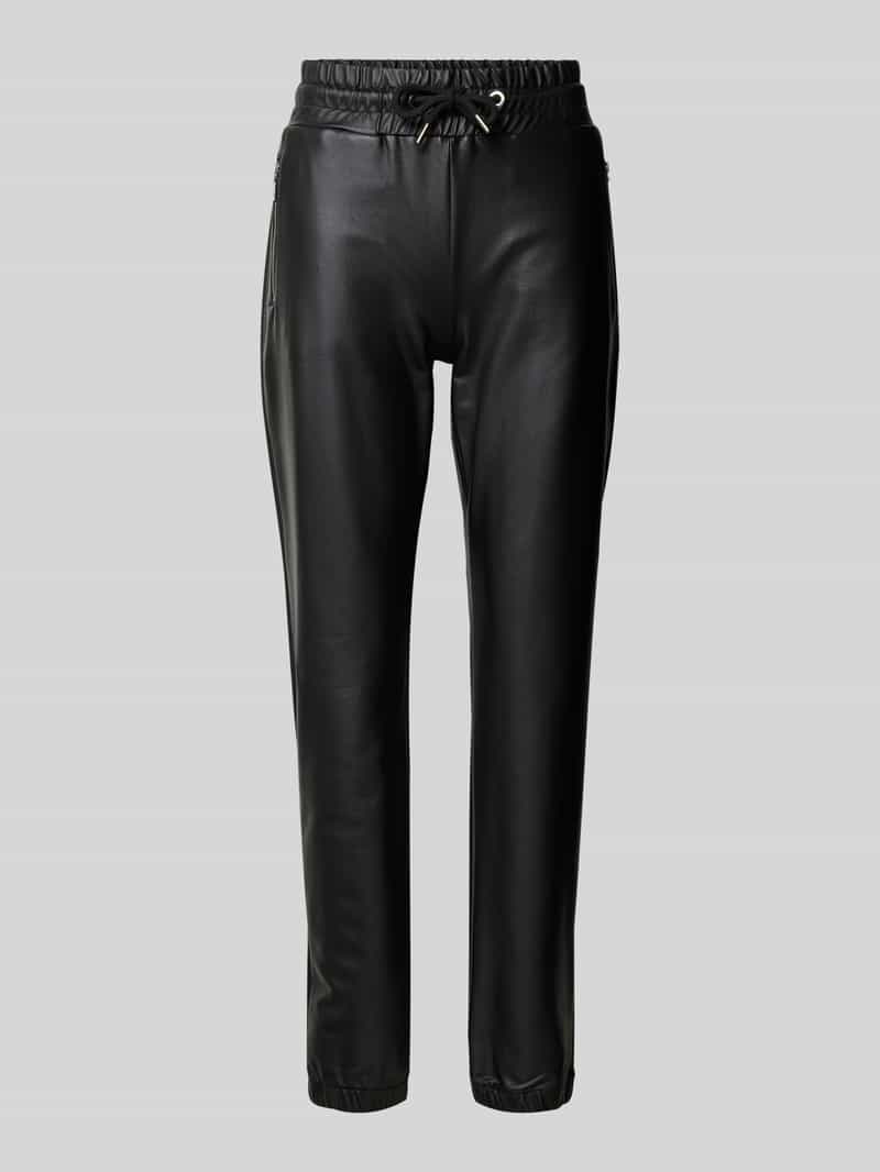 monari Broek in leerlook met ritszakken opzij