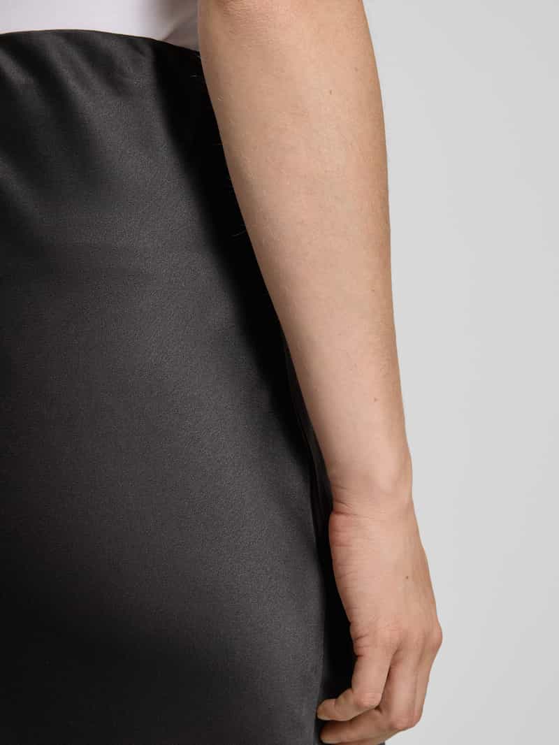 Vero Moda Uitlopende midirok met elastische band model 'MERLE'