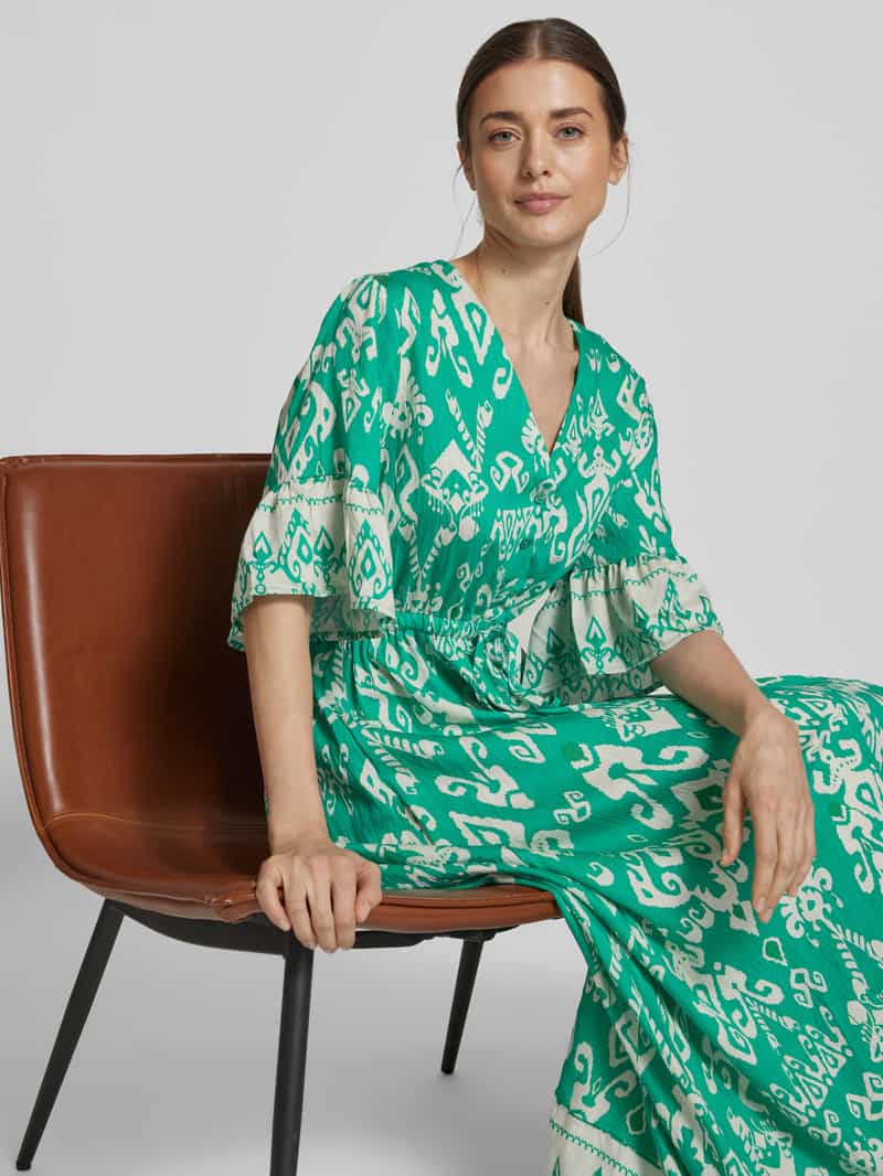 b.Young Maxi-jurk met V-hals model 'JASMINA'