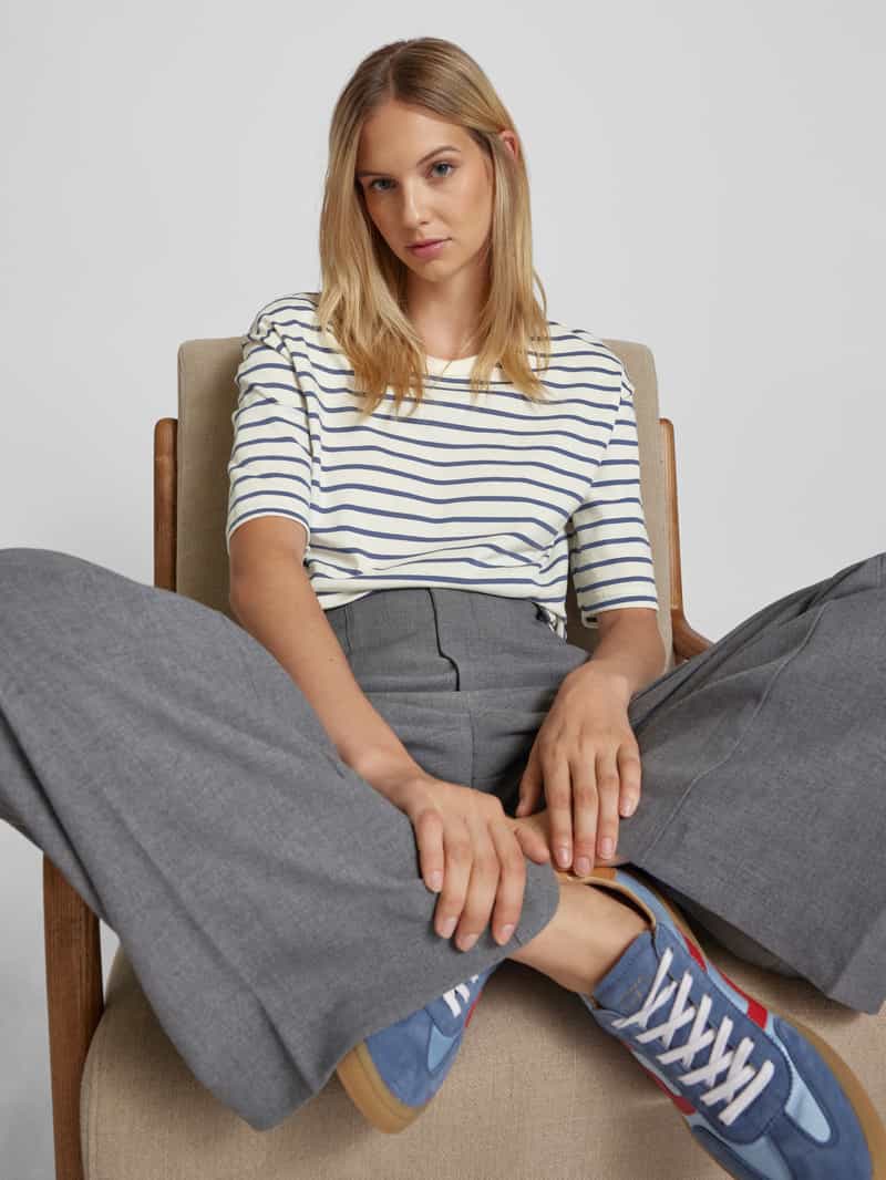 Kaffe T-shirt met extra brede schouders model 'winny'