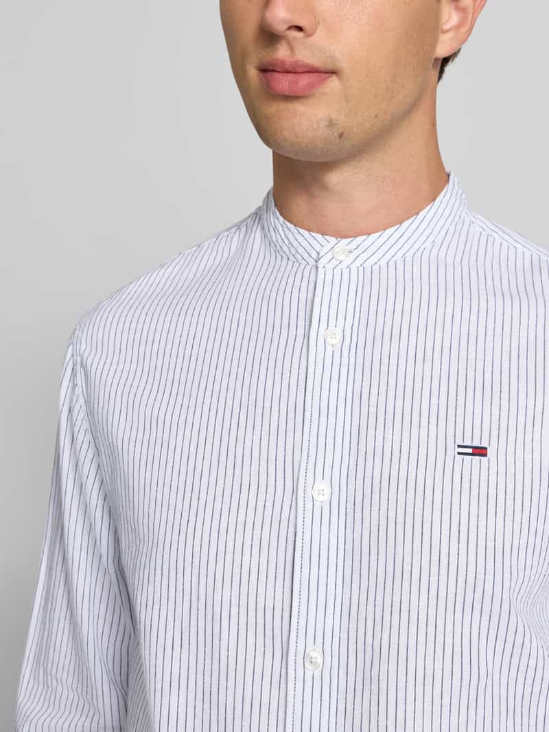 Tommy Jeans Regular fit vrijetijdsoverhemd van een mix van katoen en linnen