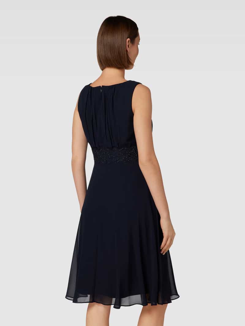 Cocktailjurk met siersteentjes Christian Berg Cocktail