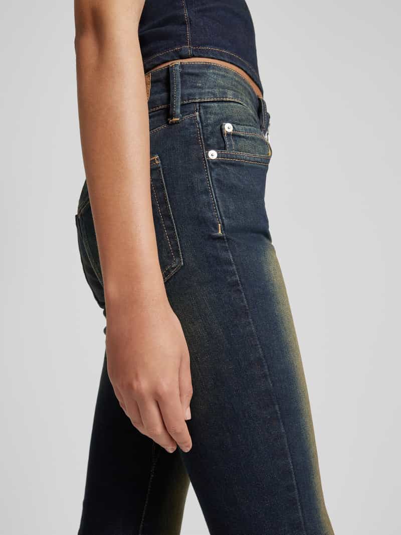 Weekday Flared jeans in used-look met ritssluiting model 'Inferno'