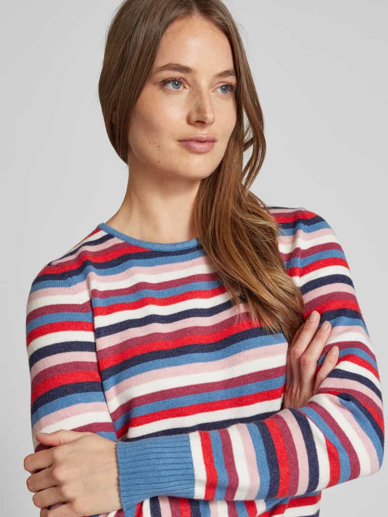 Christian Berg Woman Gebreide pullover van viscosemix met ronde hals