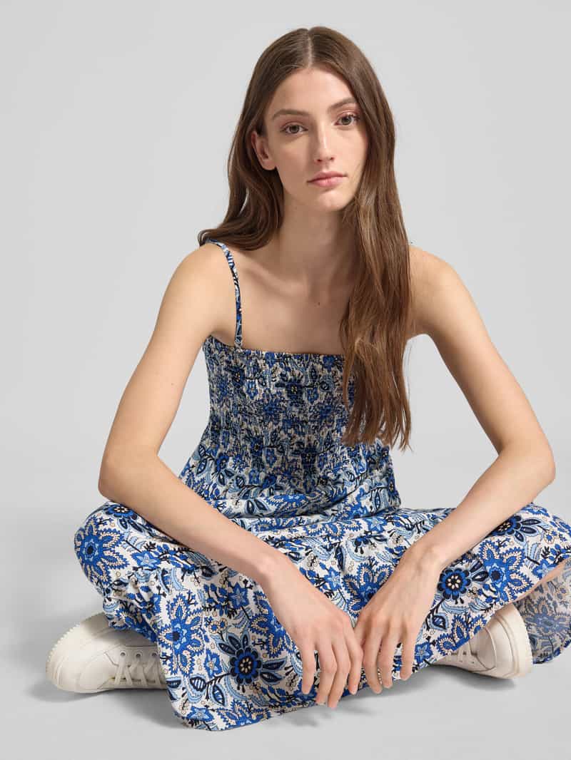 Only Getailleerde vrijetijdsjurk met gesmokte borst model 'ZELINA'
