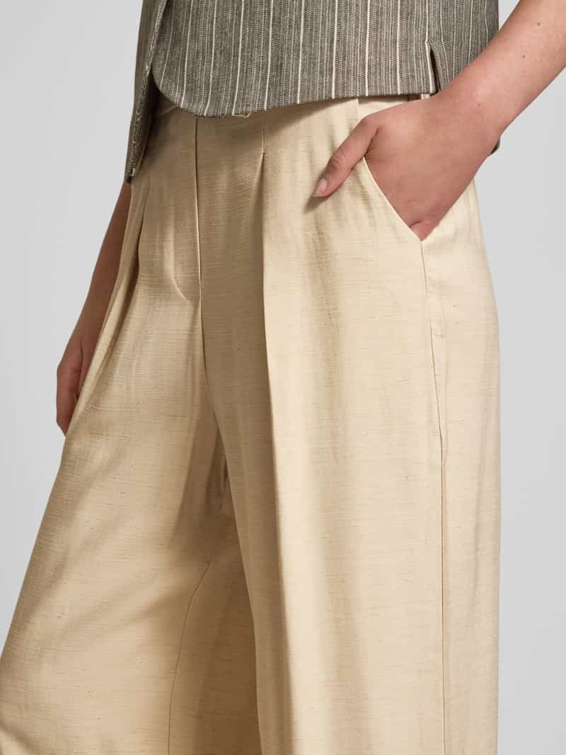 b.Young Stoffen broek met steekzakken model 'ELISAN'