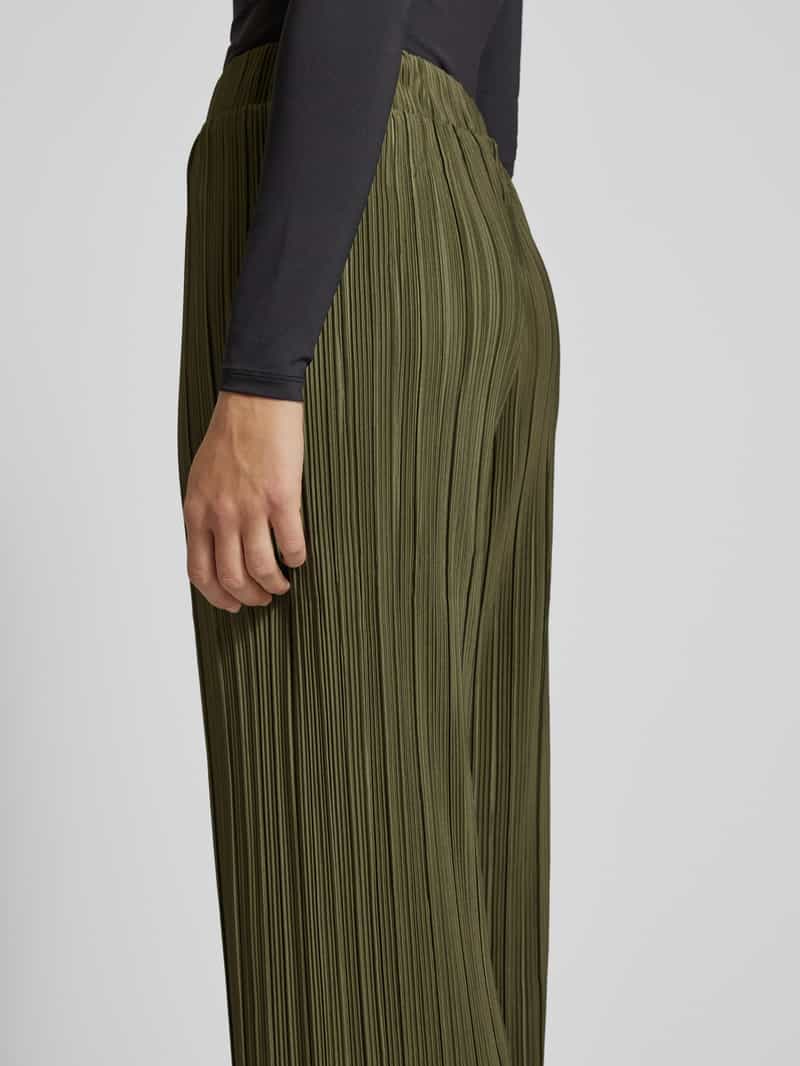 Only Flared stoffen broek met plissévouwen model 'RAVENNA'