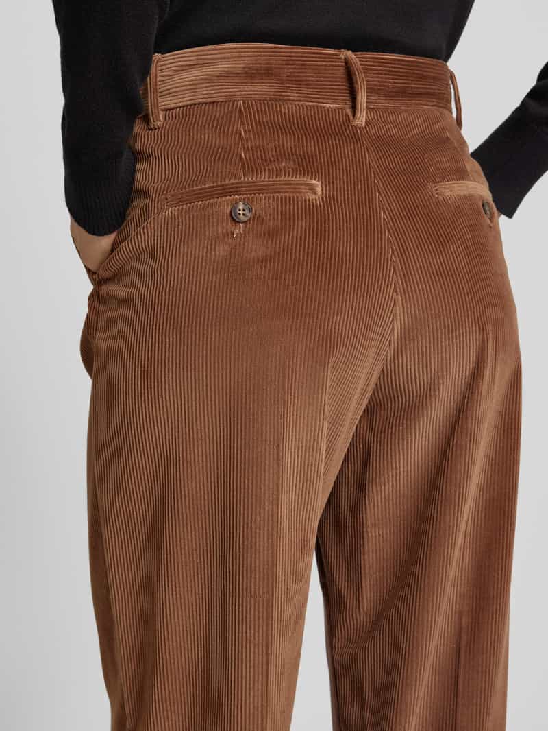 Weekend Max Mara Straight fit corduroy broek van zuiver katoen met steekzakken opzij model 'TANIA'