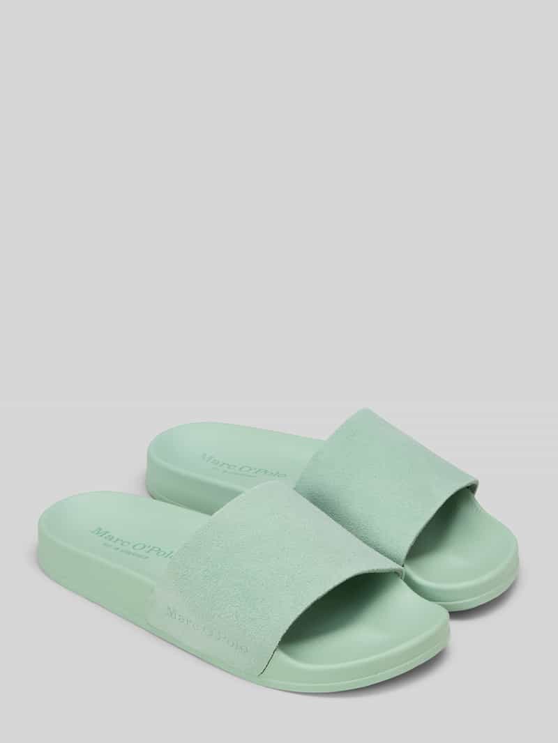 Badslippers met labelreliëf
