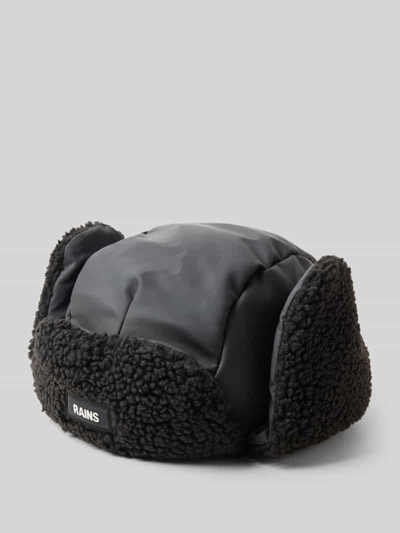 Rains Muts met voering van teddybont model 'Fleece Trapper'