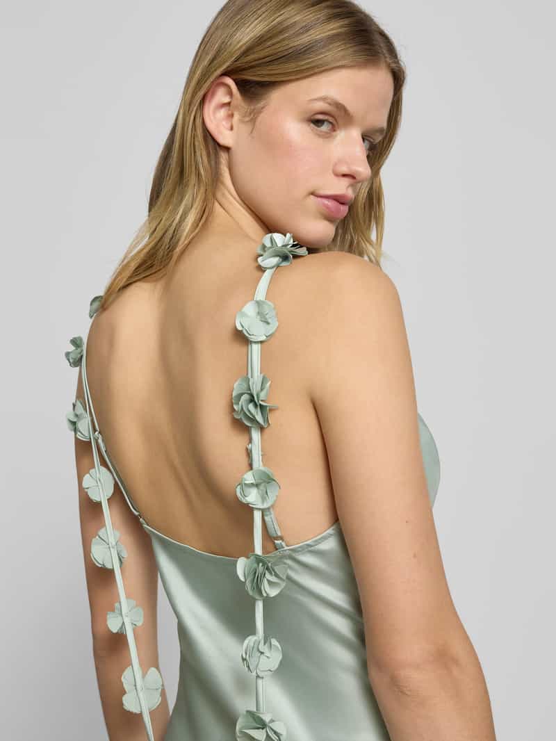 Gina Tricot Midi-jurk met cascadehals