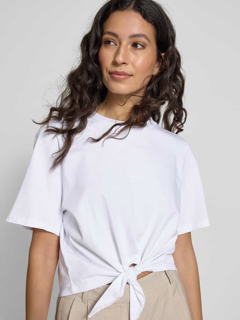 Rich & Royal Kort T-shirt met knoopdetail
