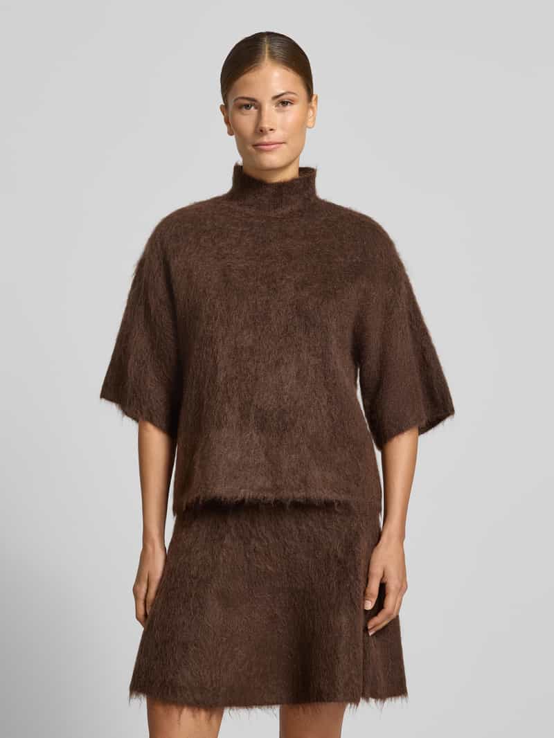 Yas Gebreide trui met opstaande kraag model 'TILDE' donkerbruin, foto 3