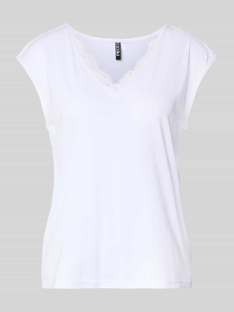 Relaxed fit T-shirt van modalmix model 'KAMALA LACE'