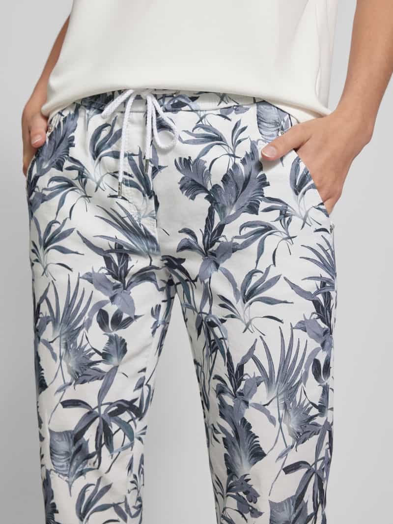 TONI Slim fit stoffen broek in verkorte pasvorm model 'SUE'