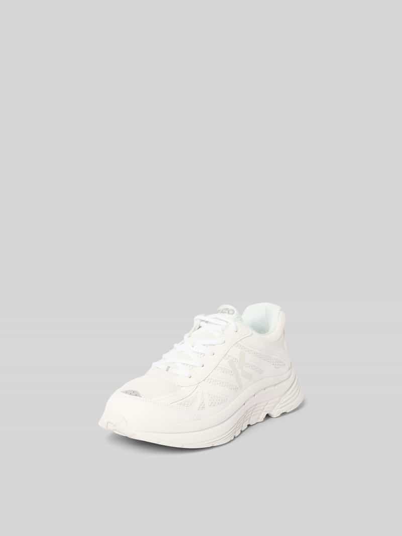 Sneakers met vetersluiting