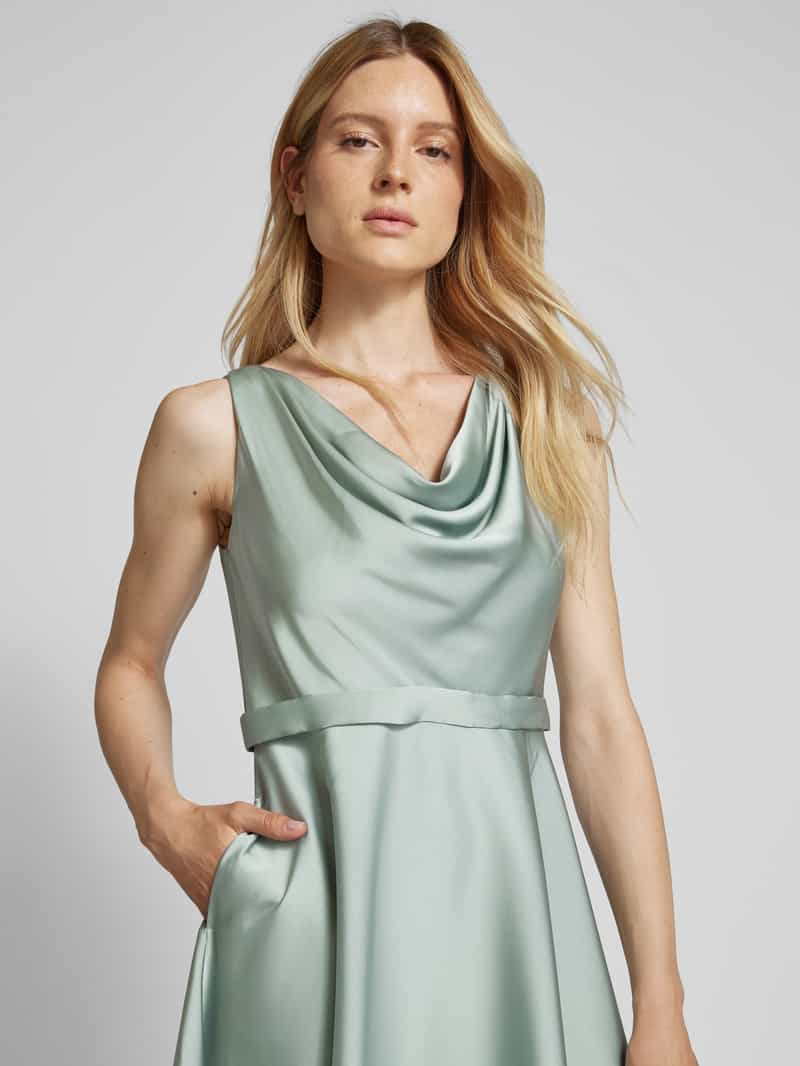 Vera Mont Knielange cocktailjurk met cascadehals
