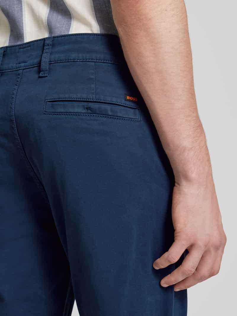 Boss Orange Tapered fit chino met riemlussen