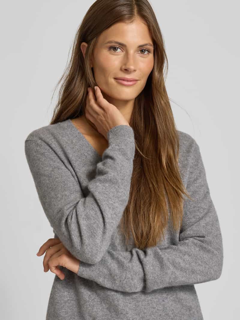 Christian Berg Woman Gebreide pullover met V-hals