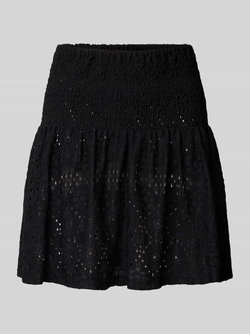 Only Regular fit top met broderie anglaise model 'LLUZ'