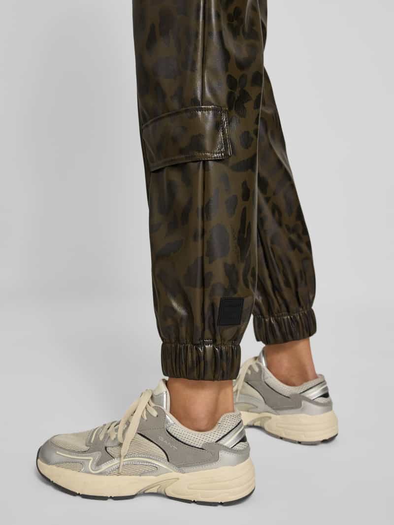Marc Cain Broek in leerlook met elastische band
