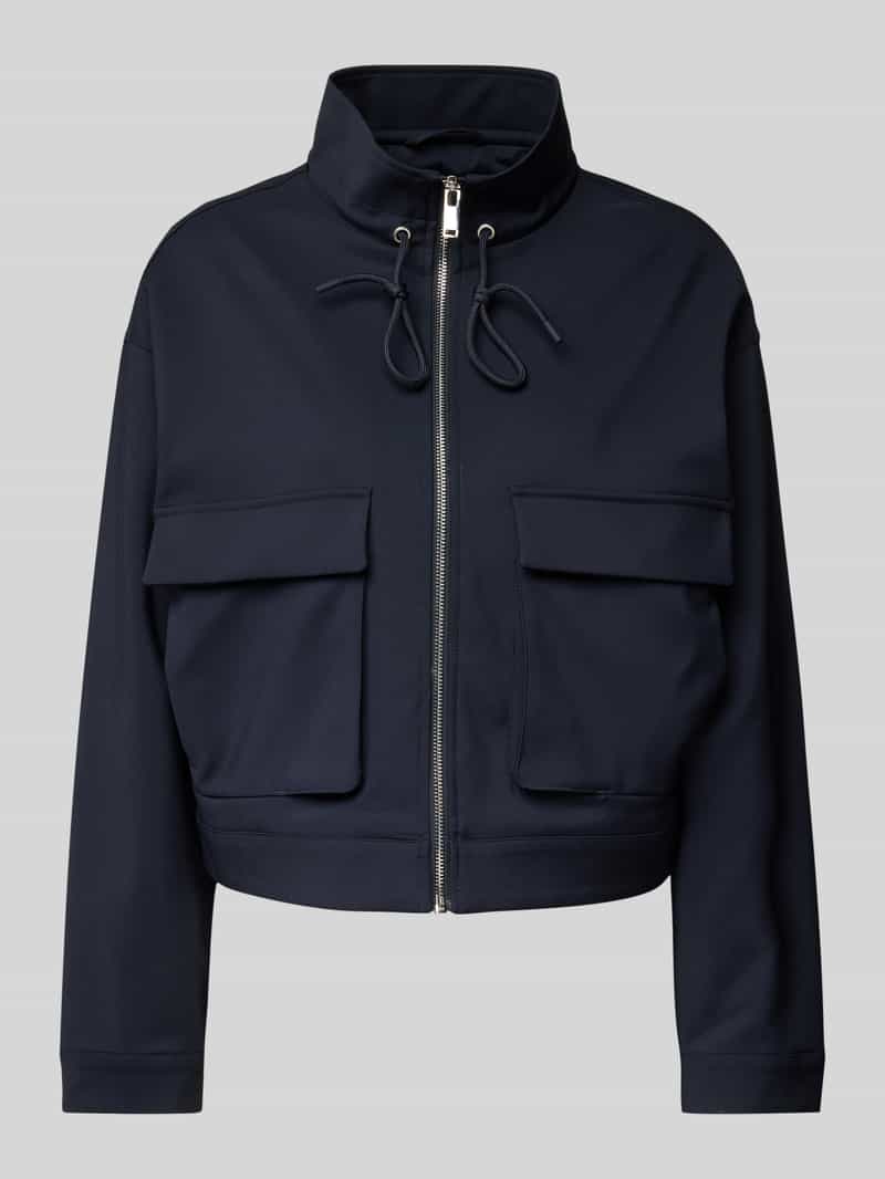 Opus Jack met opstaande kraag model 'Halva'