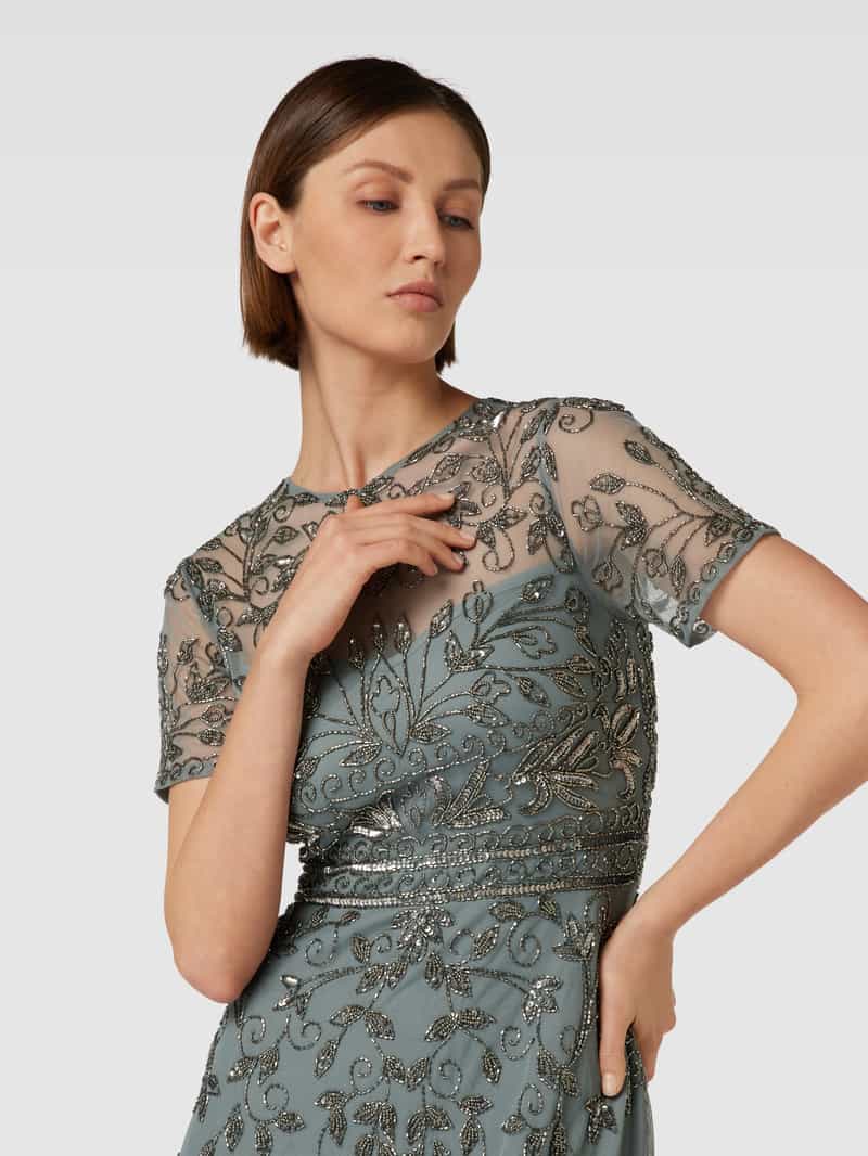 Lace & Beads Avondjurk met siergarnering