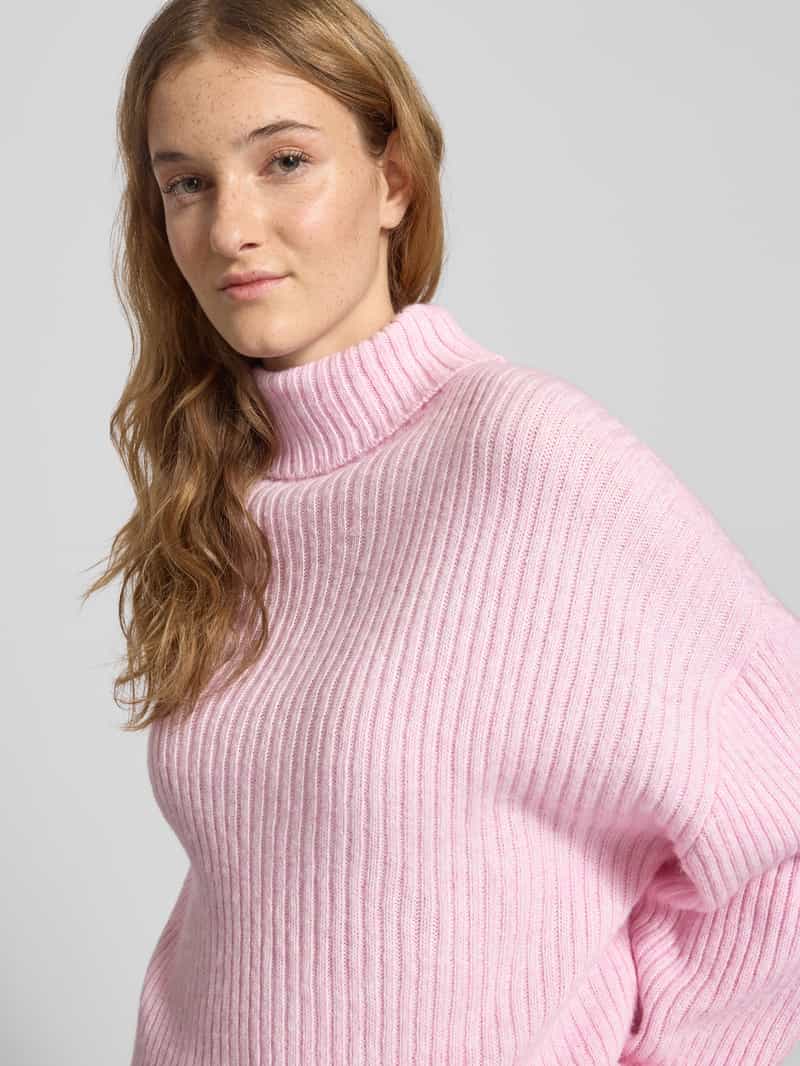 Only Relaxed fit coltrui met wol model 'MELANIE'