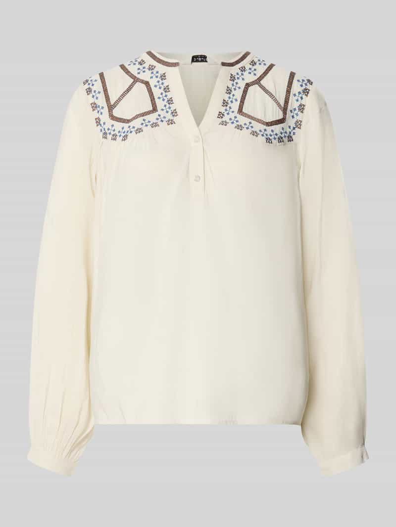 B.Young Blouse van viscosemix met korte knoopsluiting model 'IRISA'