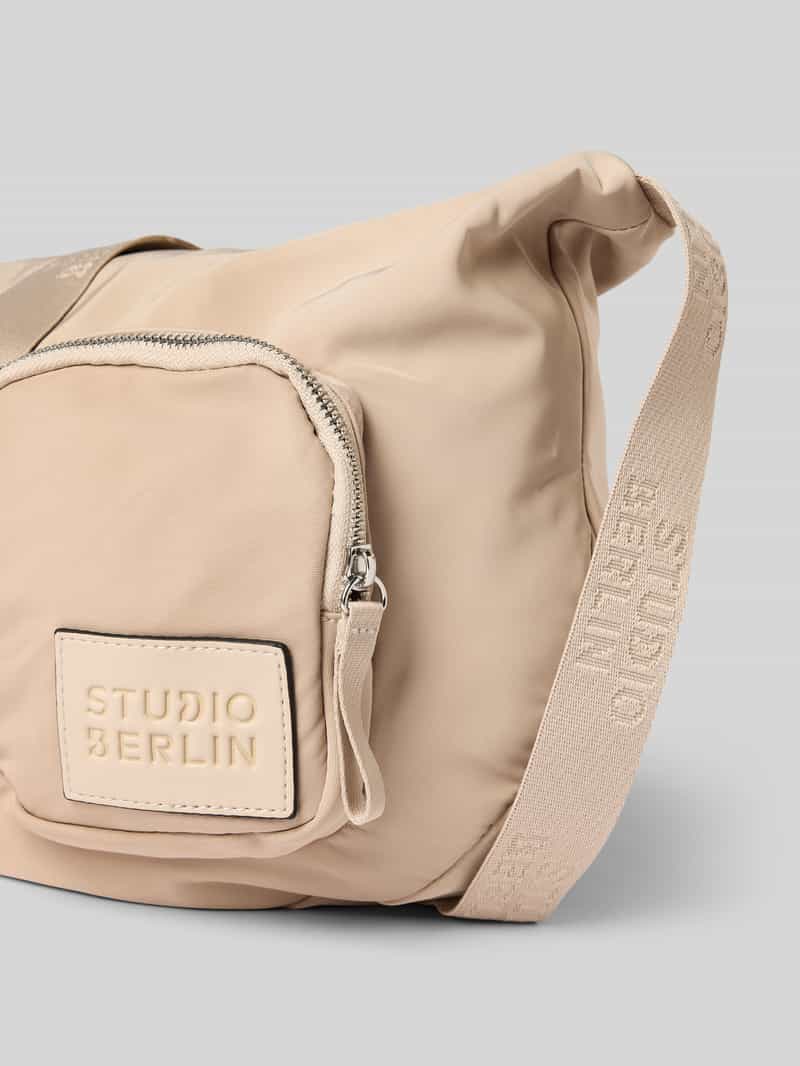 STUDIO BERLIN Schoudertas met labelpatch model 'TEGEL'