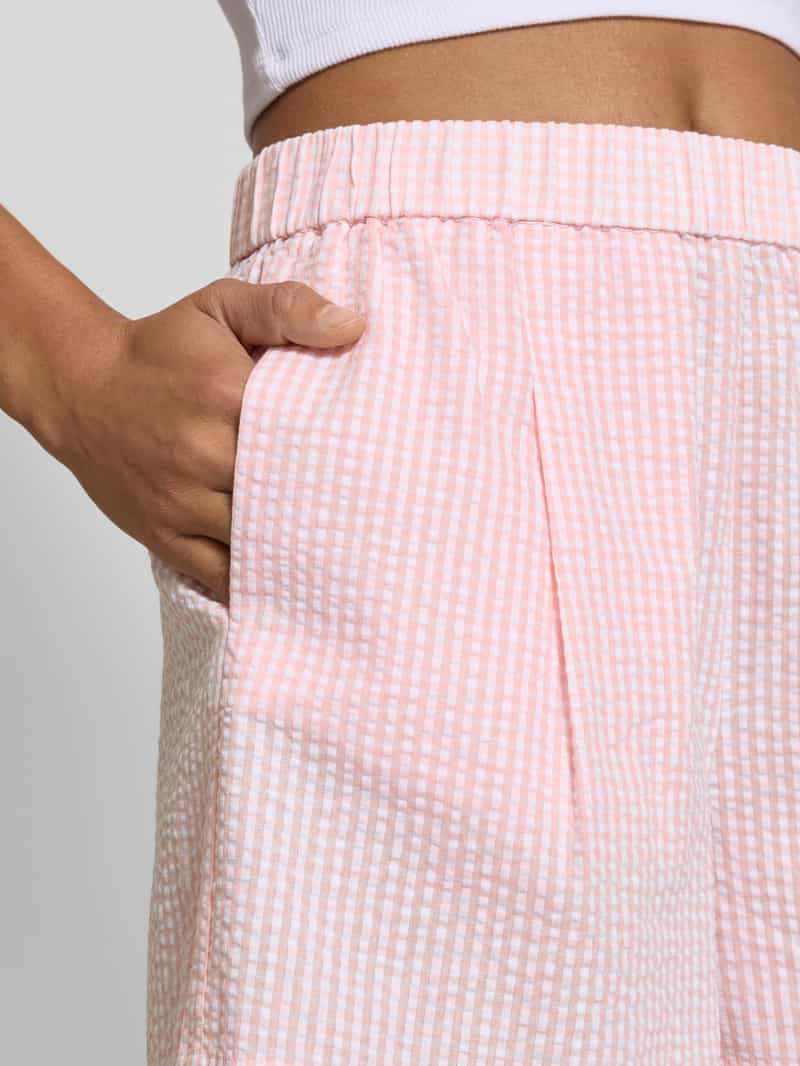 Review Shorts met elastische band
